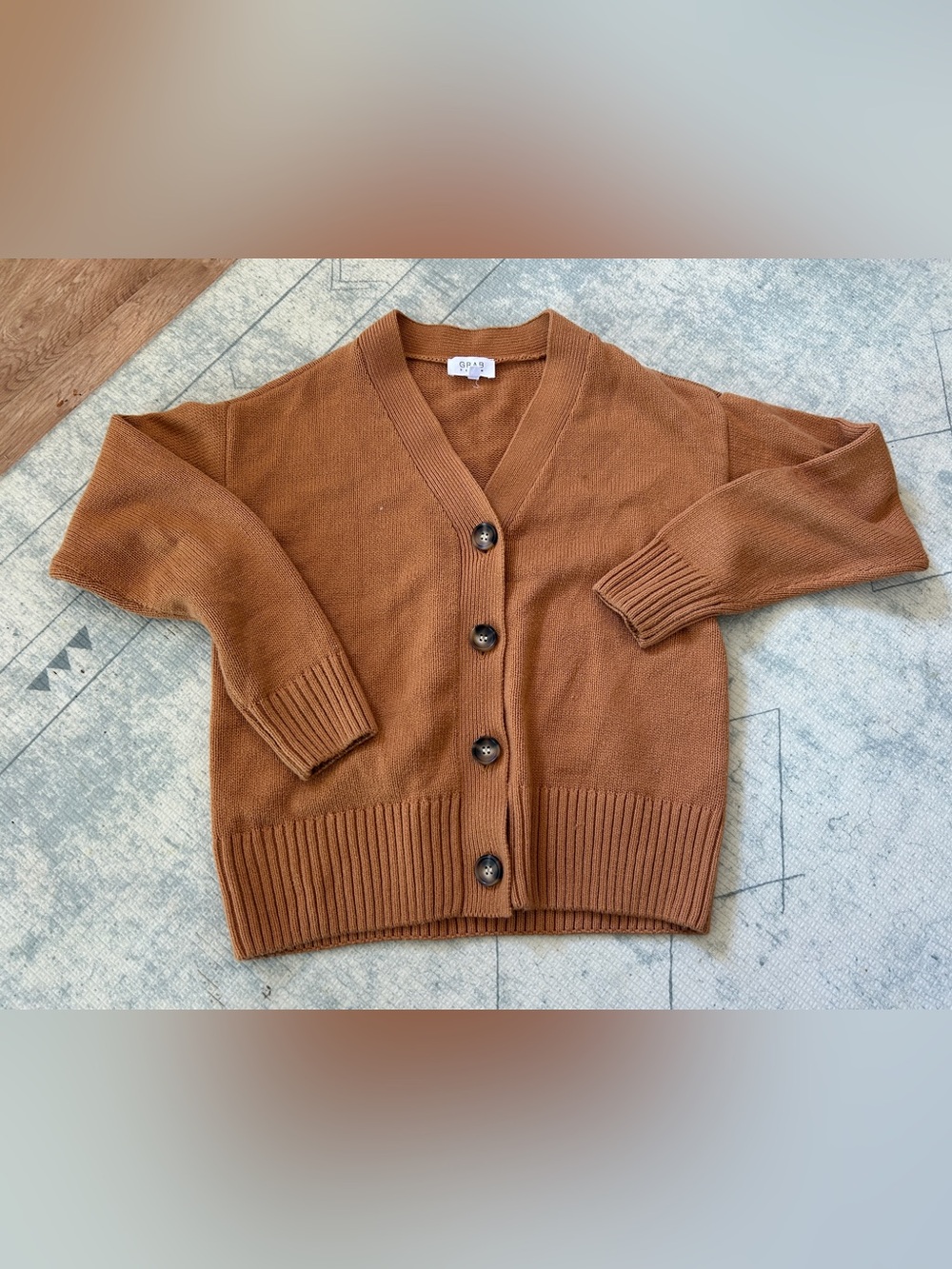 Women's Button-Front Brown V-Neck Cardigan XS